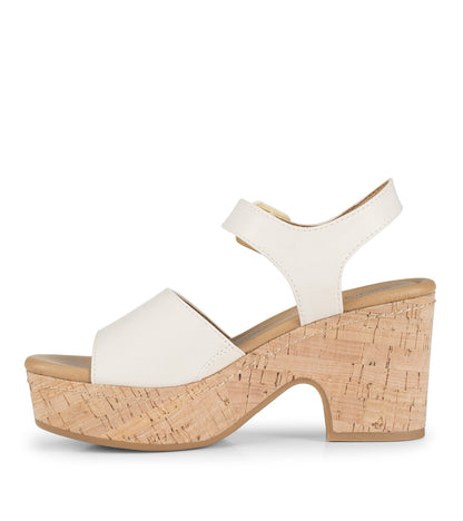 Tamie Wedge Sandal | Baretraps
