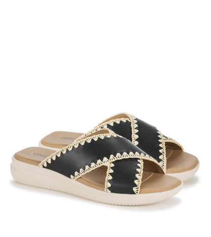 Dolinda Slide Sandal | Baretraps