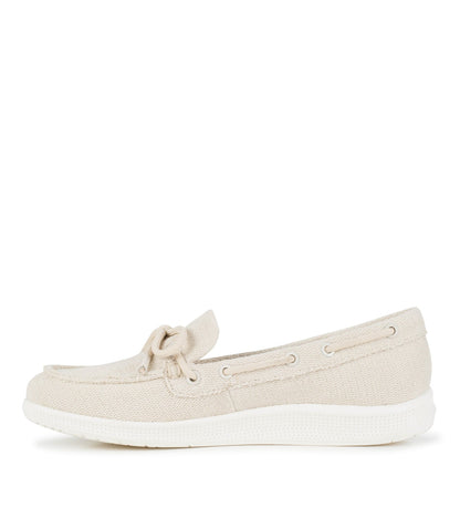 Venia Boat Shoe | Baretraps