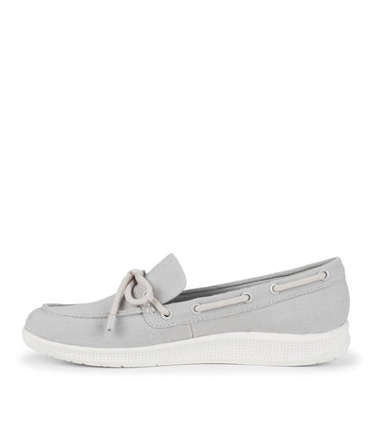 Venia Boat Shoe | Baretraps