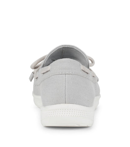 Venia Boat Shoe | Baretraps