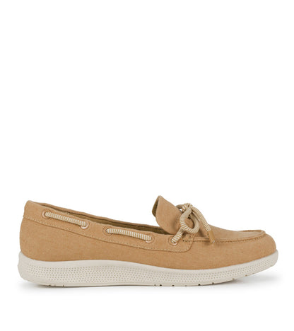 Venia Boat Shoe | Baretraps