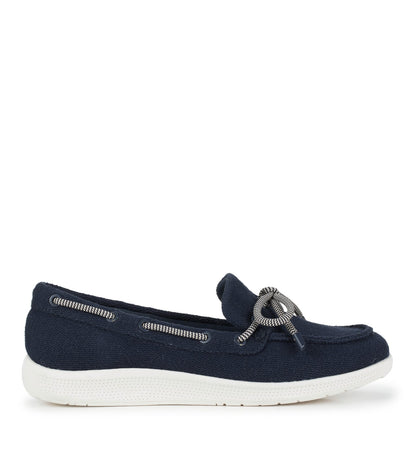 Venia Boat Shoe | Baretraps