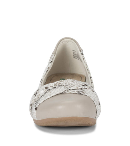 Mitsy Casual Flat | Baretraps