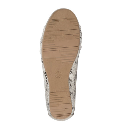 Mitsy Casual Flat | Baretraps