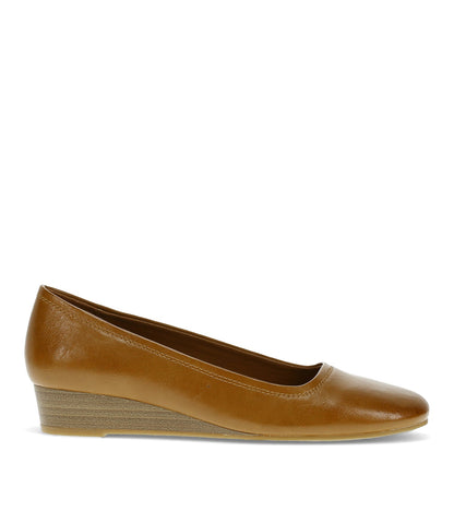 Covette Wedge Slip On | Baretraps