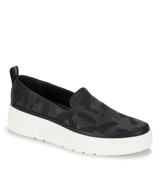 Nevin Slip On Sneaker | Baretraps