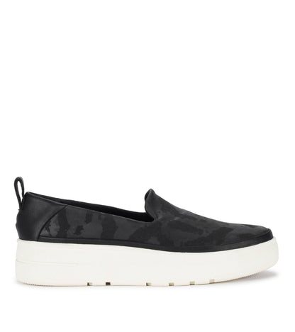 Nevin Slip On Sneaker | Baretraps