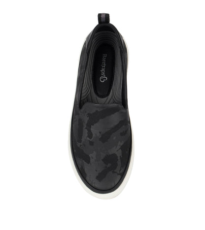 Nevin Slip On Sneaker | Baretraps
