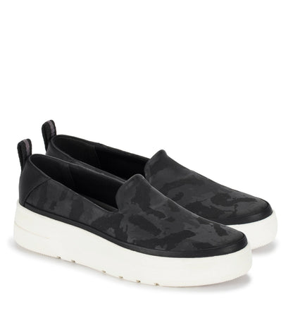 Nevin Slip On Sneaker | Baretraps