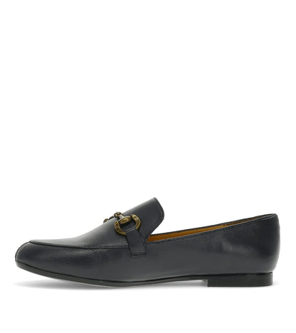 Wyatt Loafer | Baretraps