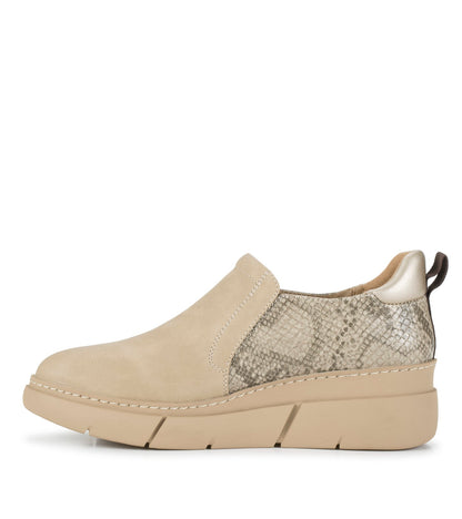 Lizett Wedge Slip On | Baretraps