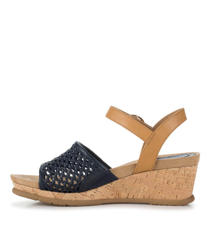 Fernelle Wedge Sandal | Baretraps