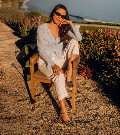 Alycia Closed Toe Wedge Sandal | Baretraps