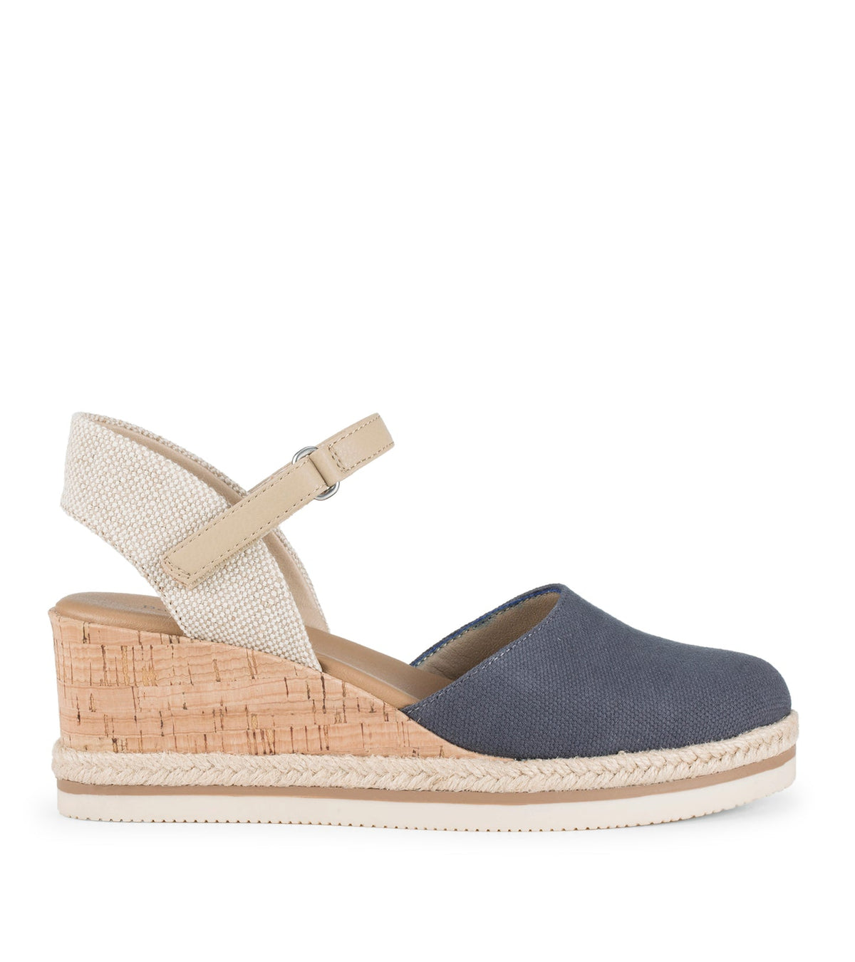 Alycia Closed Toe Wedge Sandal | Baretraps