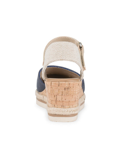 Alycia Closed Toe Wedge Sandal | Baretraps