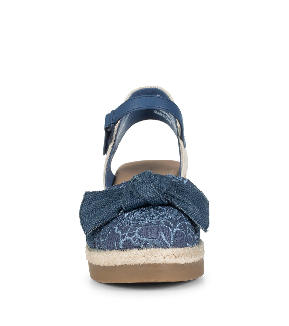 Arabelle Closed Toe Wedge Sandal | Baretraps