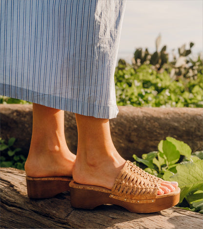 Helenna Slide Sandal | Baretraps