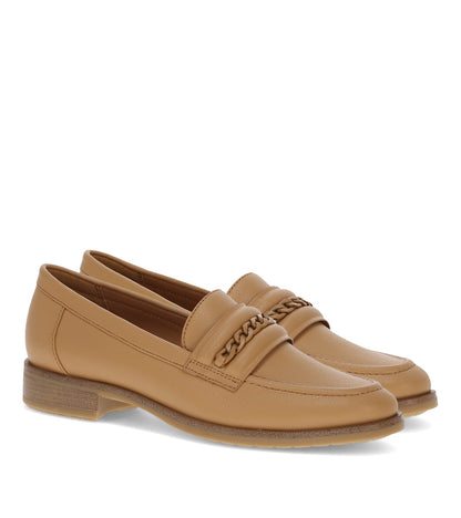Emmie Loafer | Baretraps