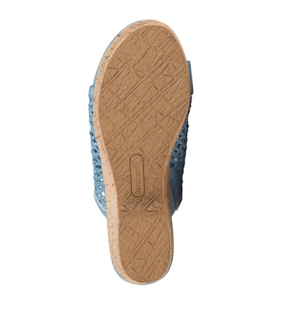 Bethie Wedge Sandal | Baretraps
