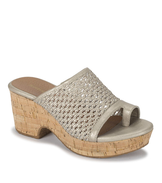 Bethie Wedge Sandal | Baretraps