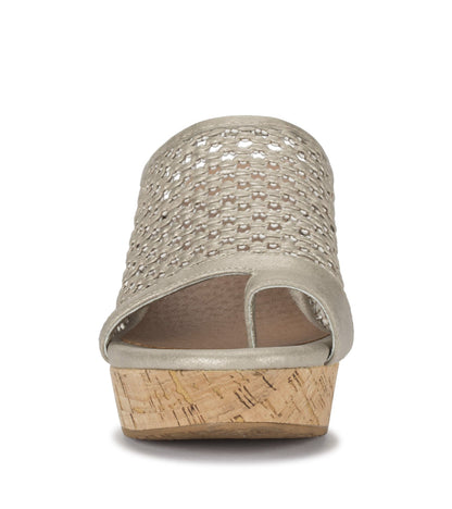 Bethie Wedge Sandal | Baretraps