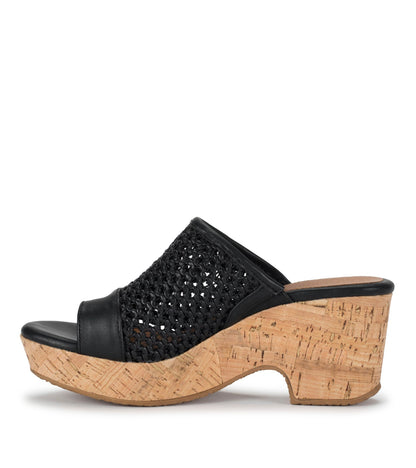 Bethie Wedge Sandal | Baretraps