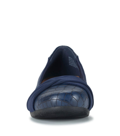 Mitsy Casual Flat | Baretraps
