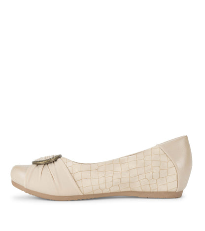 Mabely Flat | Baretraps