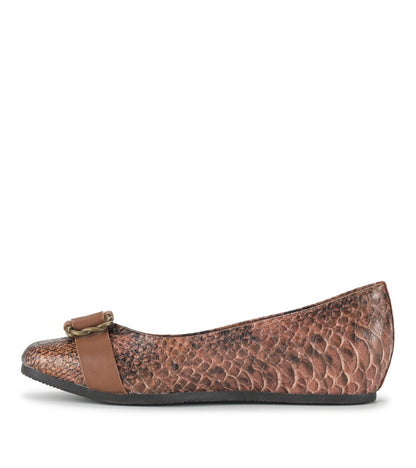 Colette Flat | Baretraps