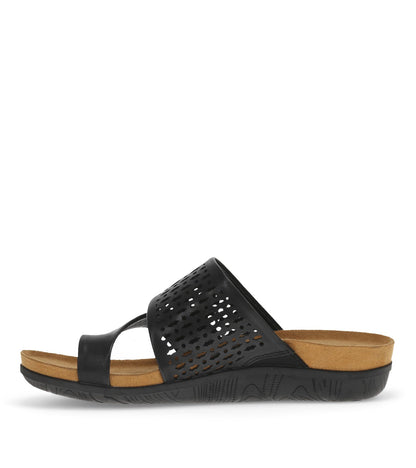 Juny Slide Sandal | Baretraps