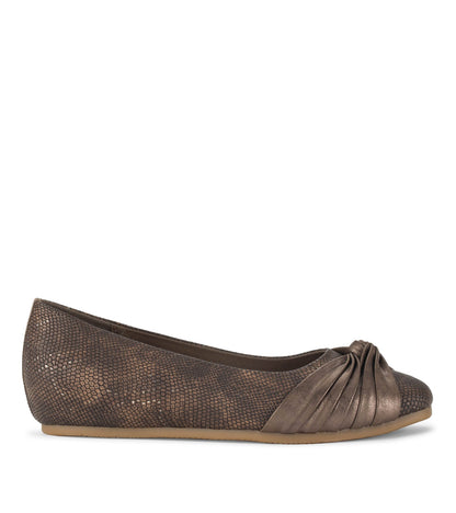 Chainey Casual Flat | Baretraps