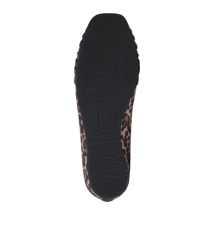 Chainey Casual Flat | Baretraps