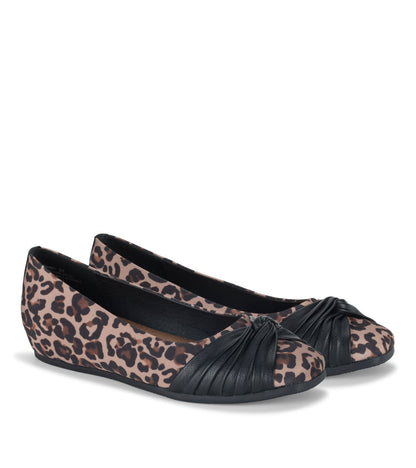 Chainey Casual Flat | Baretraps