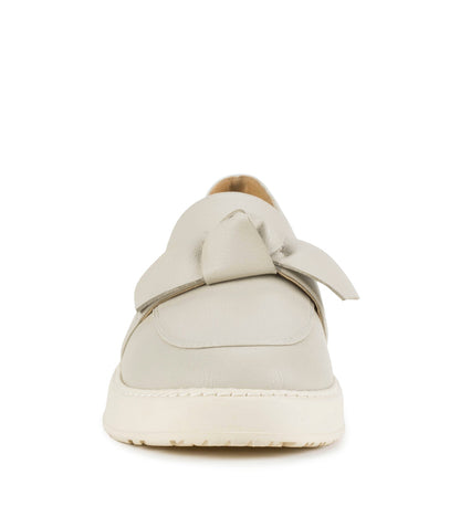 Ferdana Moc Toe Slip On | Baretraps