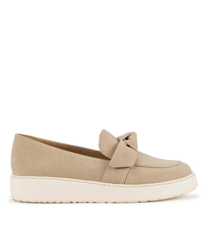 Ferdana Moc Toe Slip On | Baretraps
