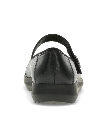 Joesie Mary Jane Flat | Baretraps