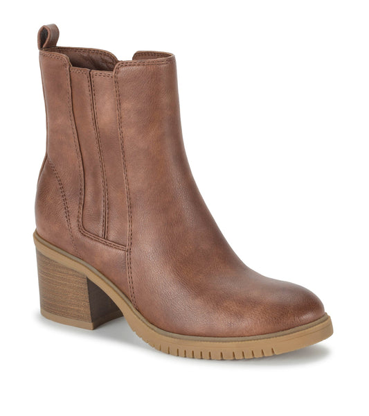 Feeney Block Heel Boot | Baretraps